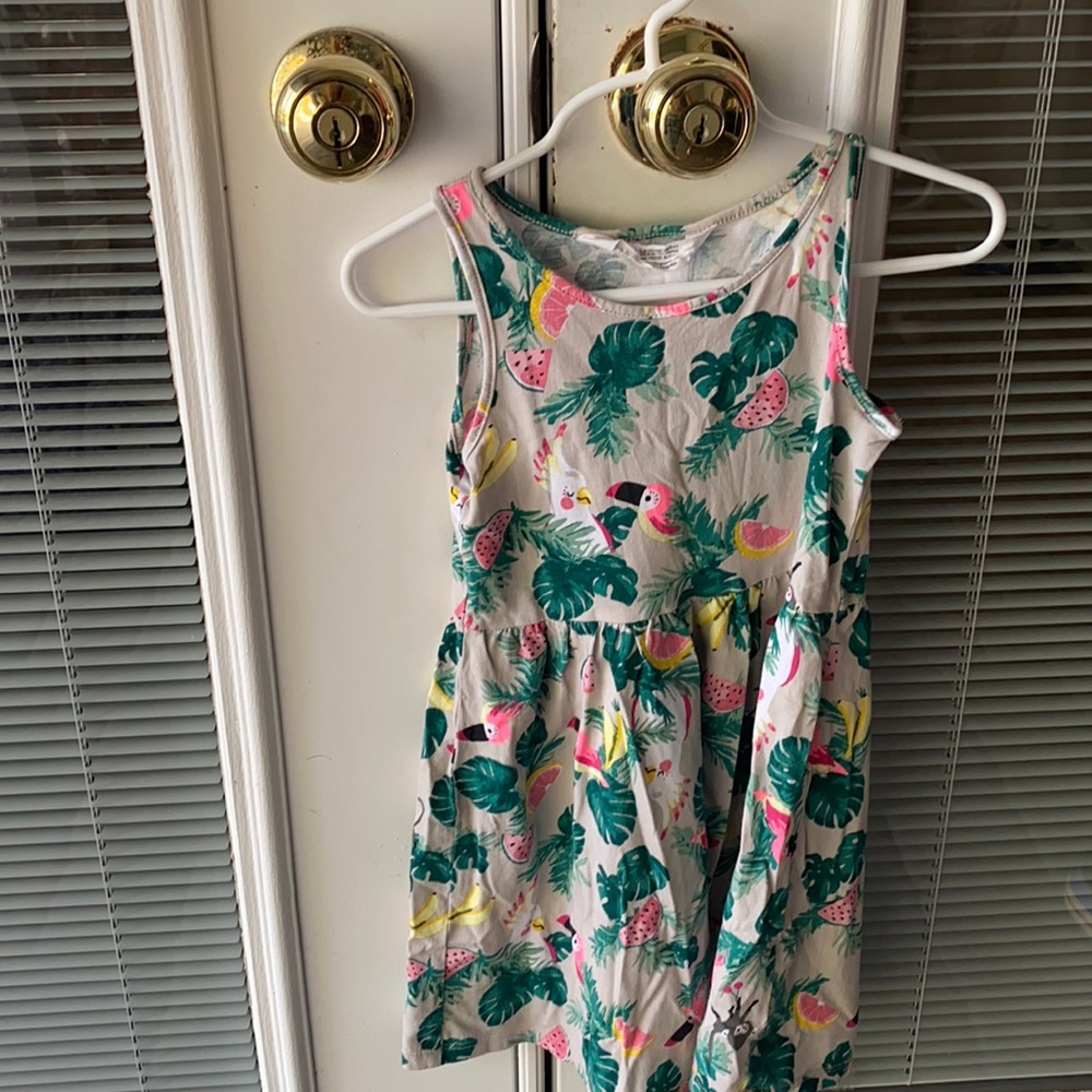 Girls dress
